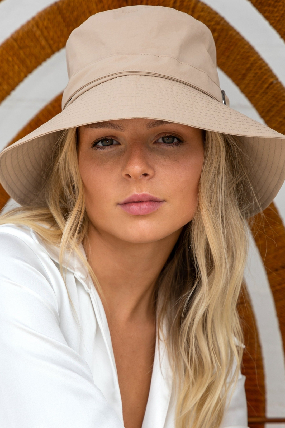 Rigon Rosanna Bucket Hat - Beige - Erilan