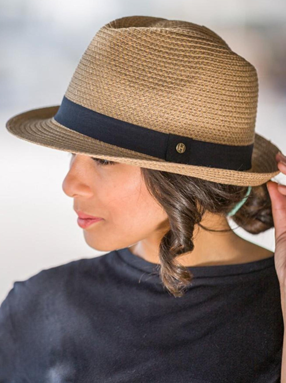 Rigon Unisex Resort Trilby - Caramel - Erilan